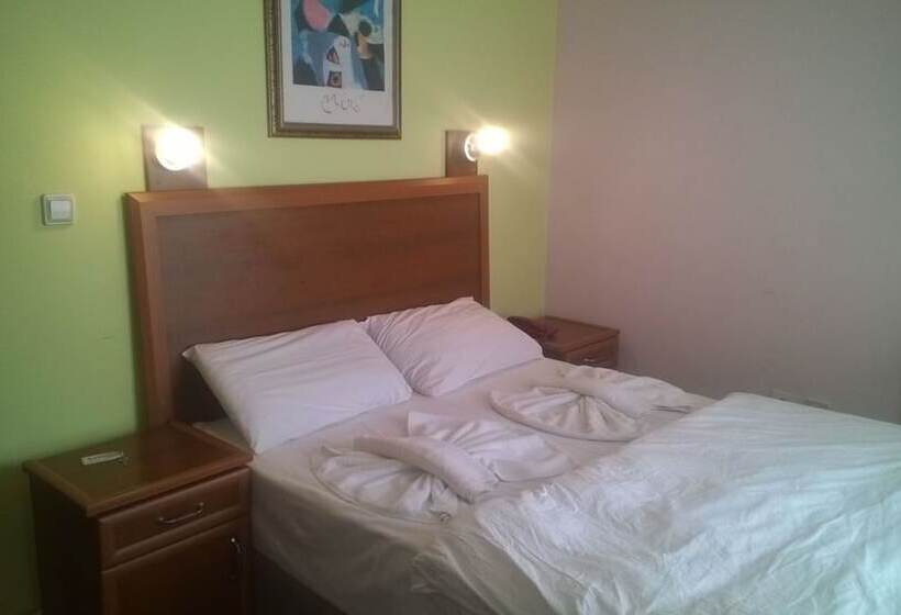 בית מלון כפרי Erdek Helin