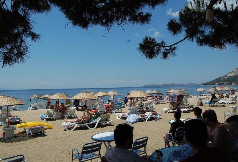 בית מלון כפרי Erdek Helin