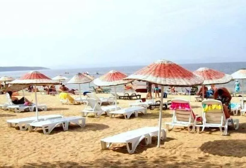 ホテル Erdek Helin