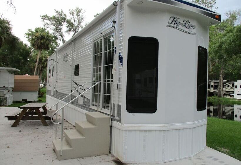 호텔 Homosassa River Rv Resort