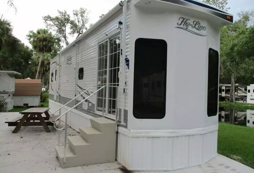Hotelli Homosassa River Rv Resort