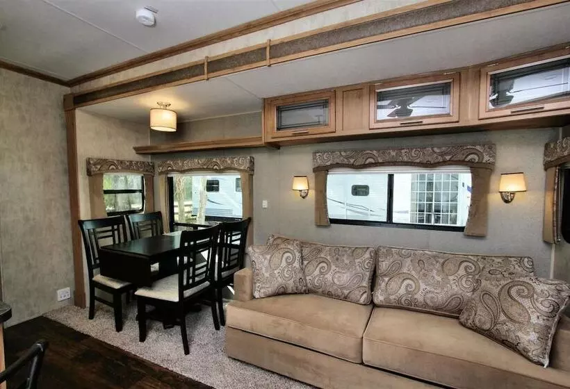 Hotelli Homosassa River Rv Resort