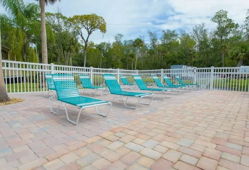 Hotelli Homosassa River Rv Resort
