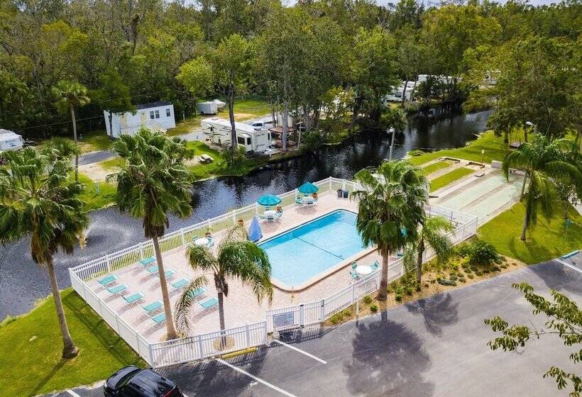 호텔 Homosassa River Rv Resort