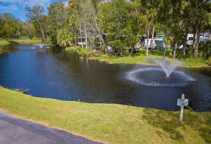 호텔 Homosassa River Rv Resort