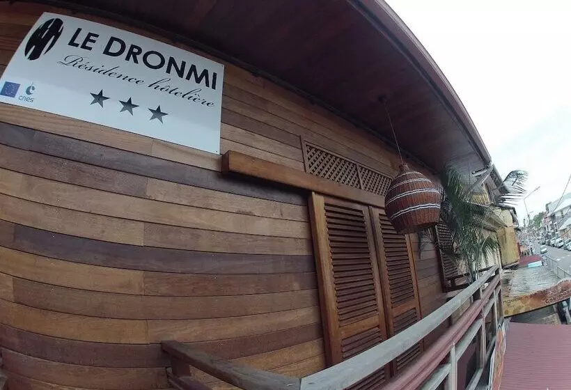 هتل Hôtel Le Dronmi