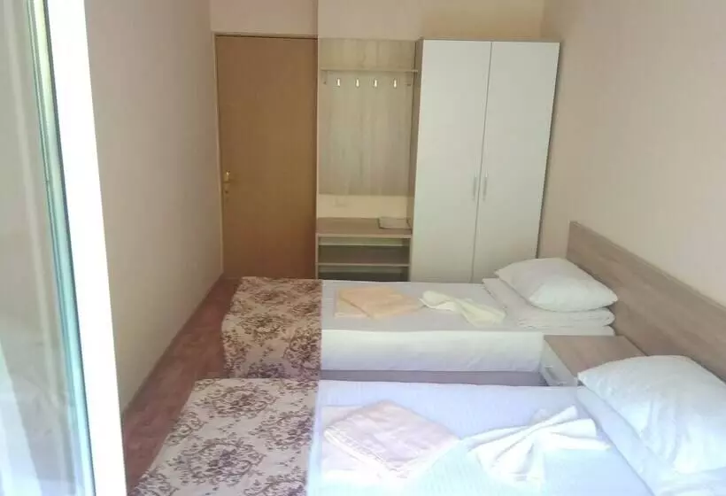 Hotelli Pansionat Yuzhniy