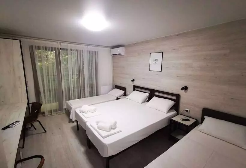 Hotelli Pansionat Yuzhniy