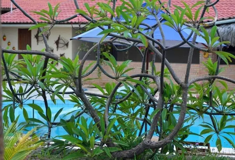 Hotelli Pousada Oceania