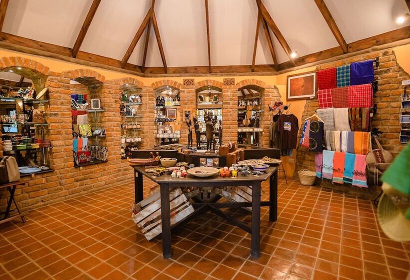 בית מלון כפרי Rivertrees Country Inn