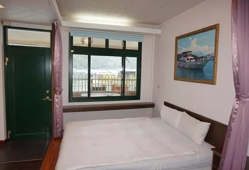 Lakeside B&b