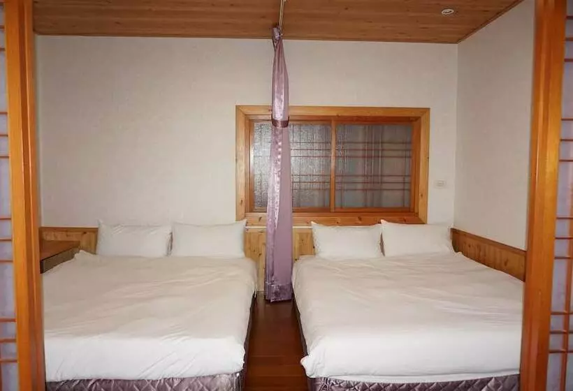 Lakeside B&b