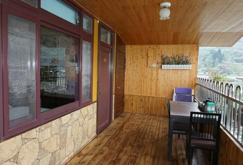 Lakeside B&b