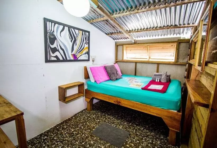 پانسیون Barrbra Bnb Over The Sea