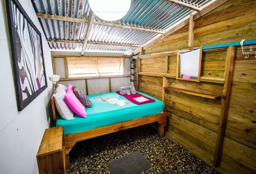 پانسیون Barrbra Bnb Over The Sea