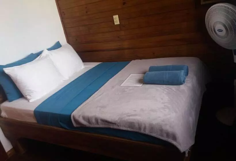 پانسیون Barrbra Bnb Over The Sea