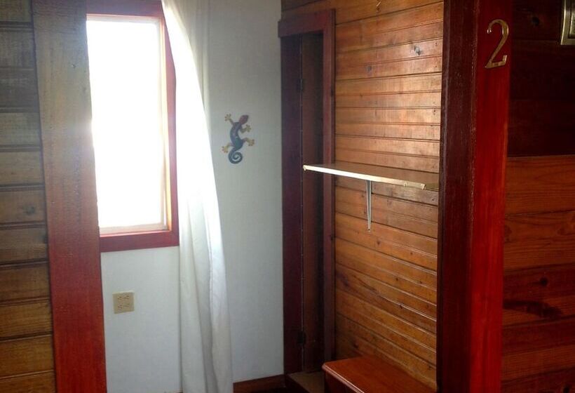 پانسیون Barrbra Bnb Over The Sea