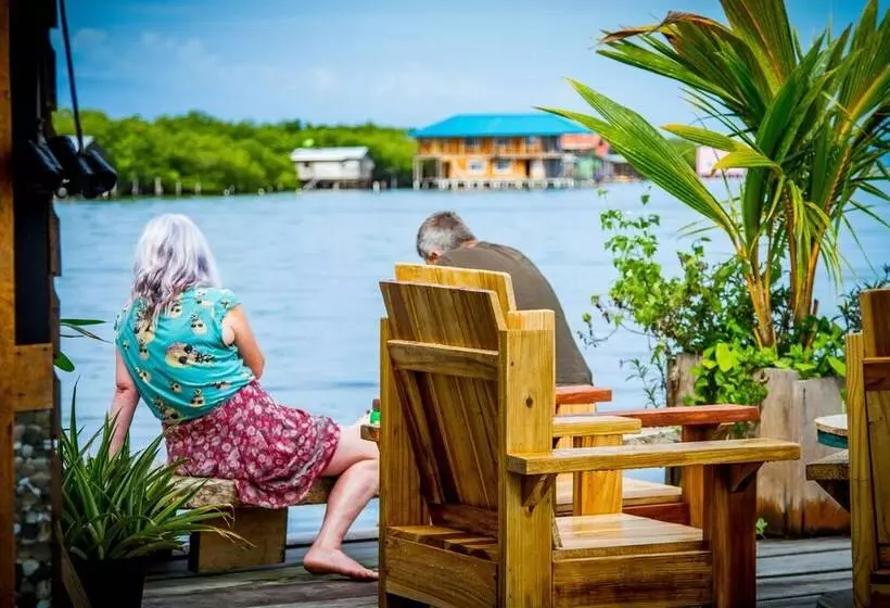 پانسیون Barrbra Bnb Over The Sea