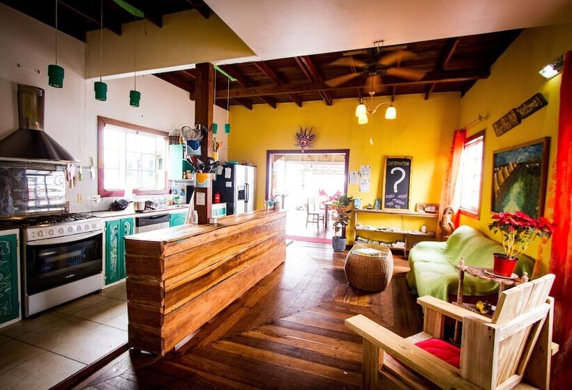 پانسیون Barrbra Bnb Over The Sea