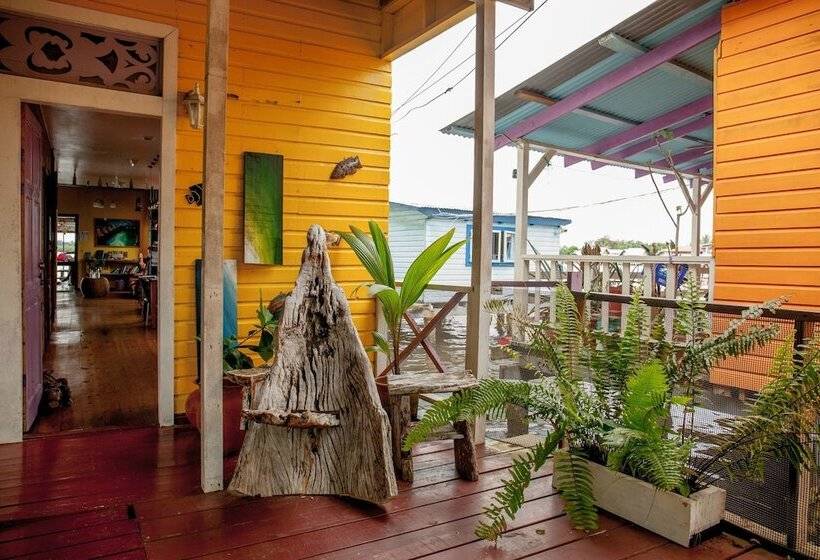 پانسیون Barrbra Bnb Over The Sea