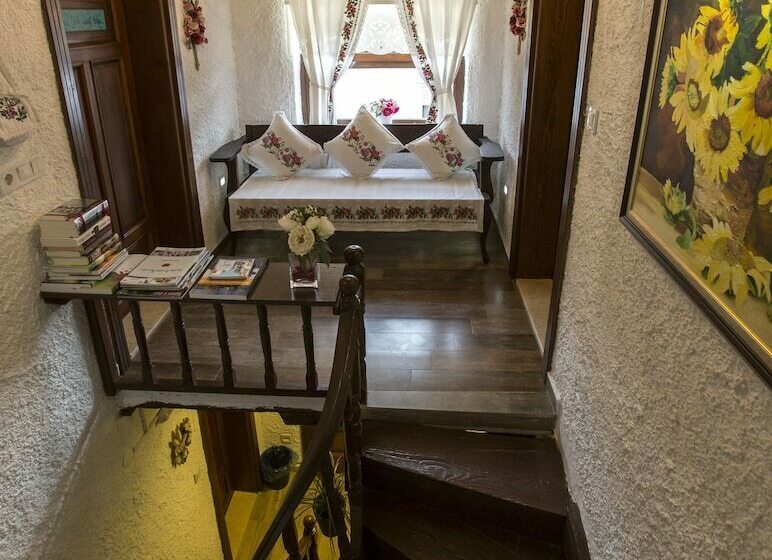 Pensió Sigacik Villa Teos Konuk Evi