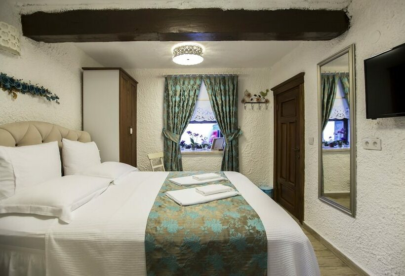 Pensió Sigacik Villa Teos Konuk Evi