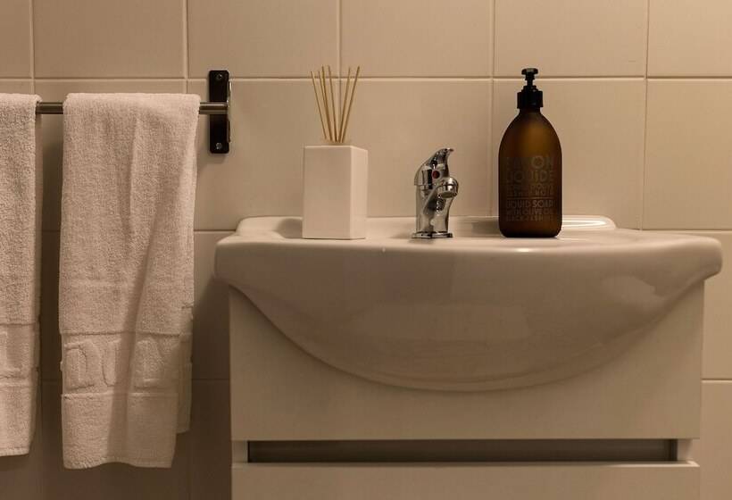 بنسيون The Sea Beach House