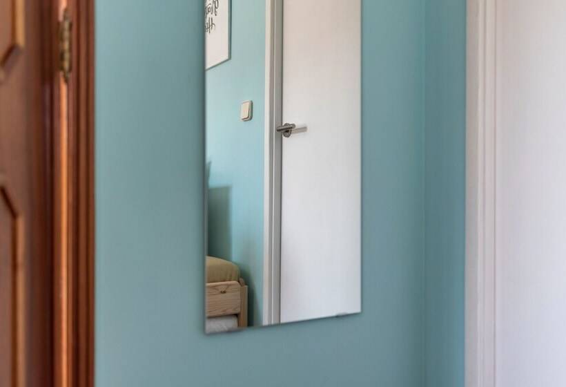 بنسيون The Sea Beach House