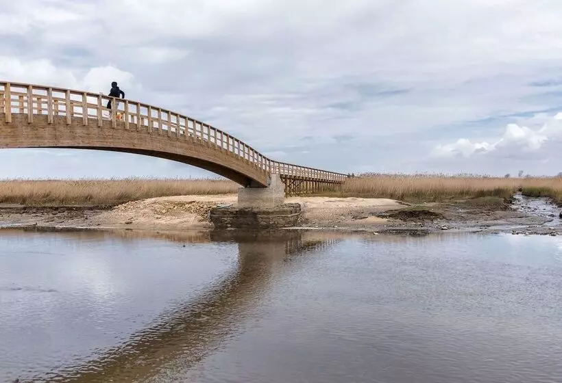 Majatalo The Sea Beach House