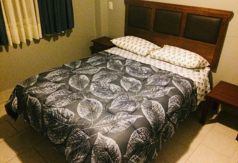 Residencial San Diego   Hostel