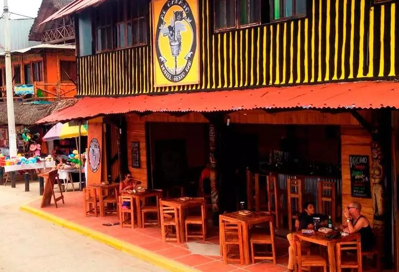 Al Carajo Hostel