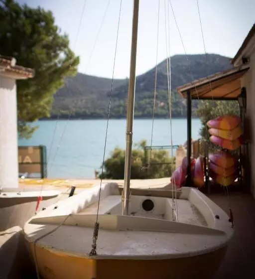 ユースホステル Centro De Ocio Alúa Casa Rural Iznájar Lago De Andalucía