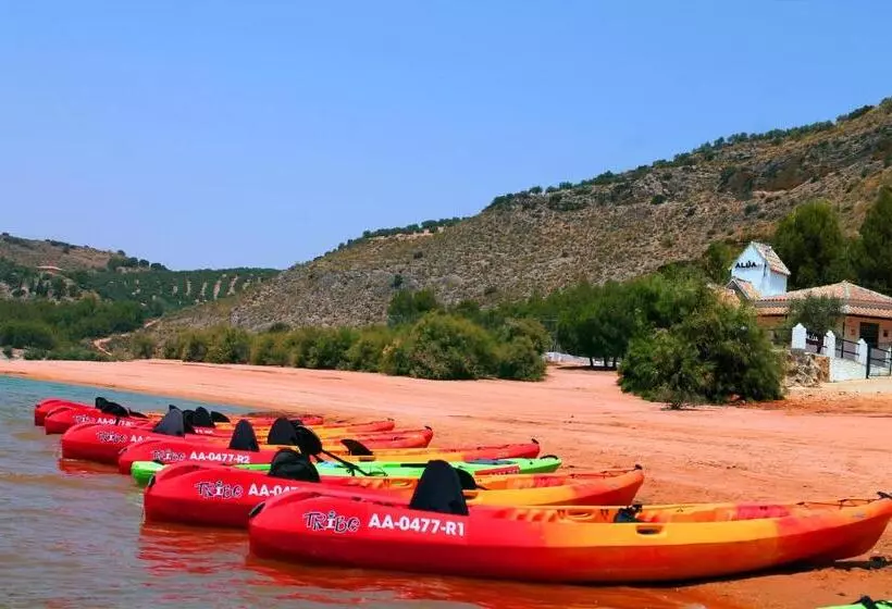 ユースホステル Centro De Ocio Alúa Casa Rural Iznájar Lago De Andalucía