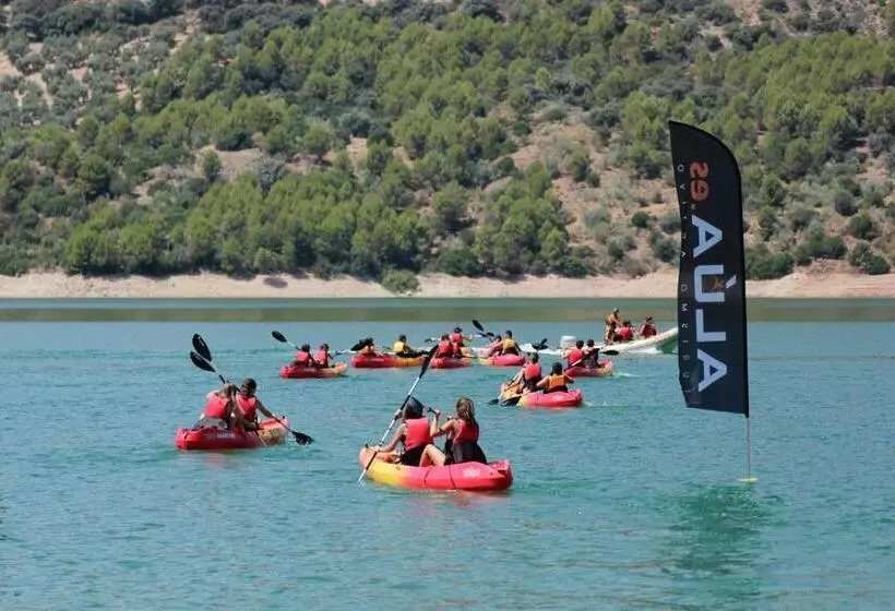 ユースホステル Centro De Ocio Alúa Casa Rural Iznájar Lago De Andalucía