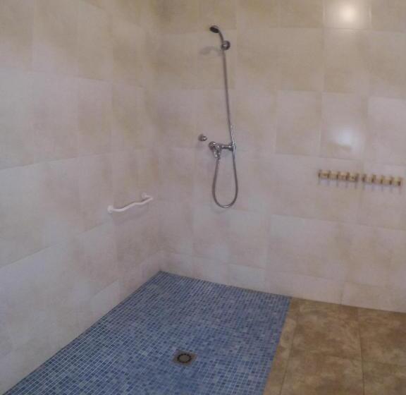 هاستل Centro De Ocio Alúa Casa Rural Iznájar Lago De Andalucía