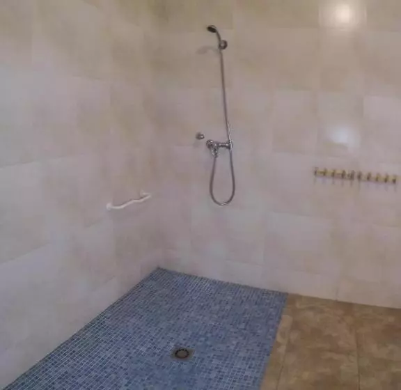 ユースホステル Centro De Ocio Alúa Casa Rural Iznájar Lago De Andalucía