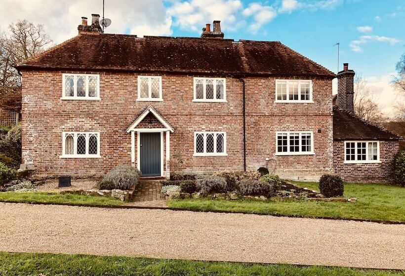 ベッドアンドブレックファースト The Dorset Arms Cottages