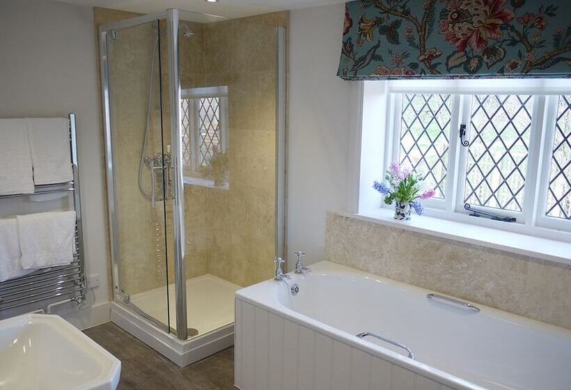 ベッドアンドブレックファースト The Dorset Arms Cottages