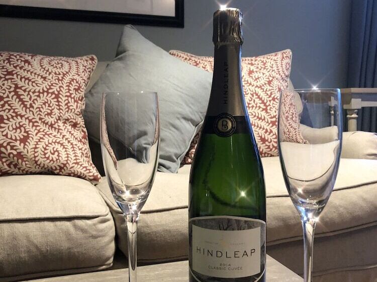 ベッドアンドブレックファースト The Dorset Arms Cottages