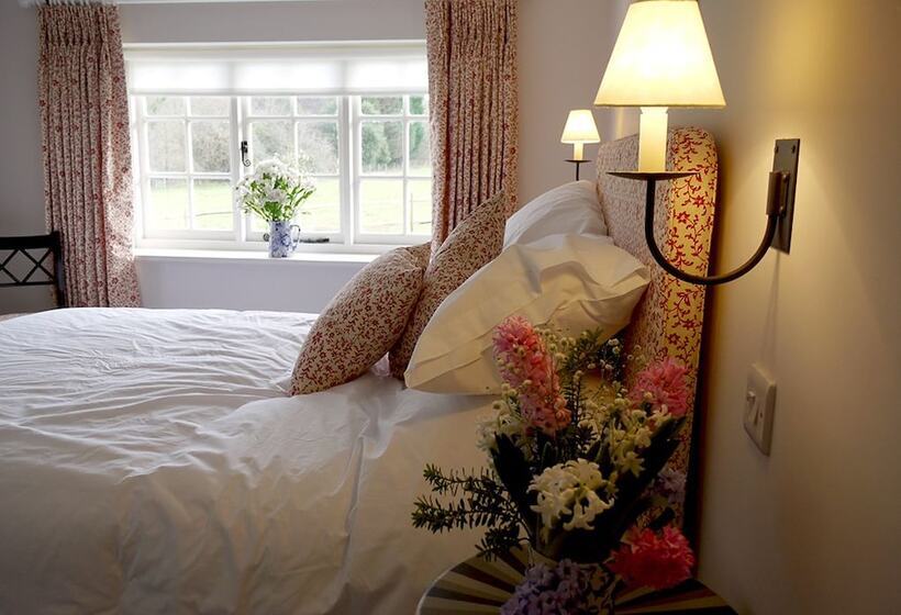 ベッドアンドブレックファースト The Dorset Arms Cottages