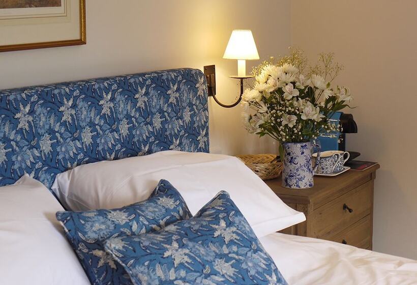 ベッドアンドブレックファースト The Dorset Arms Cottages