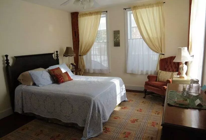 Aamiaismajoitus (B&B) The Rosemont Inn