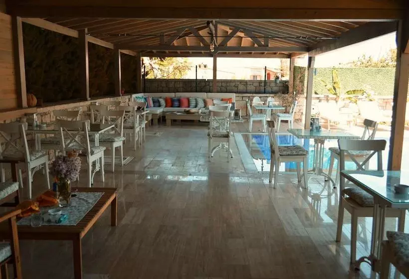ホテル Fehmi Bey Alacati Special Class