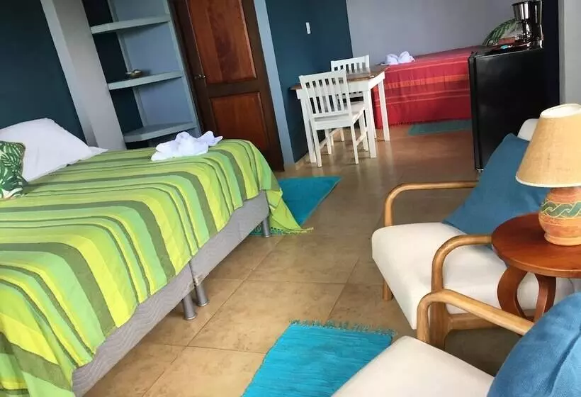 Hotelli Bluebay Bugenvil Lake Lodge