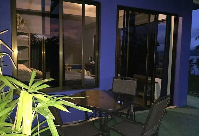 Hotelli Bluebay Bugenvil Lake Lodge