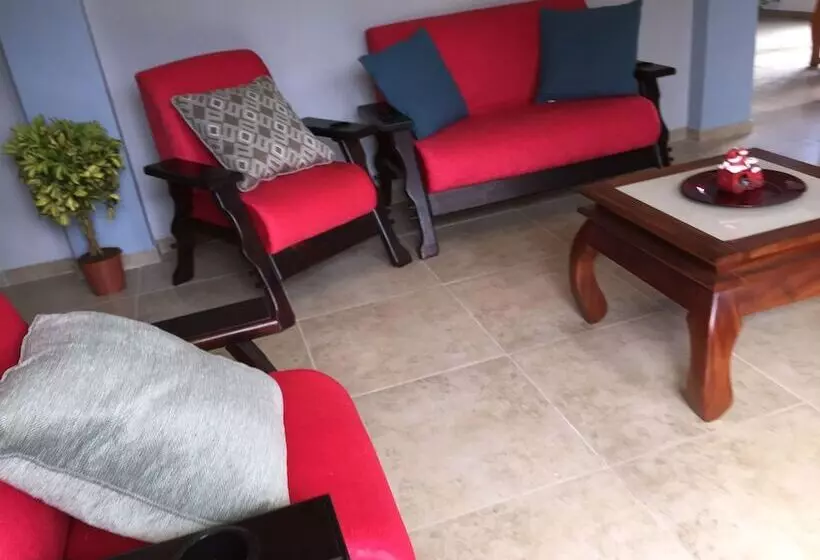 Hotelli Bluebay Bugenvil Lake Lodge