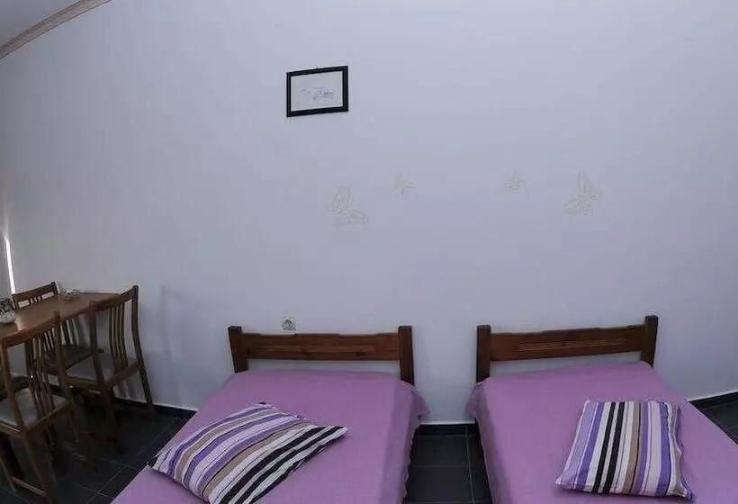 هتل Efstathia