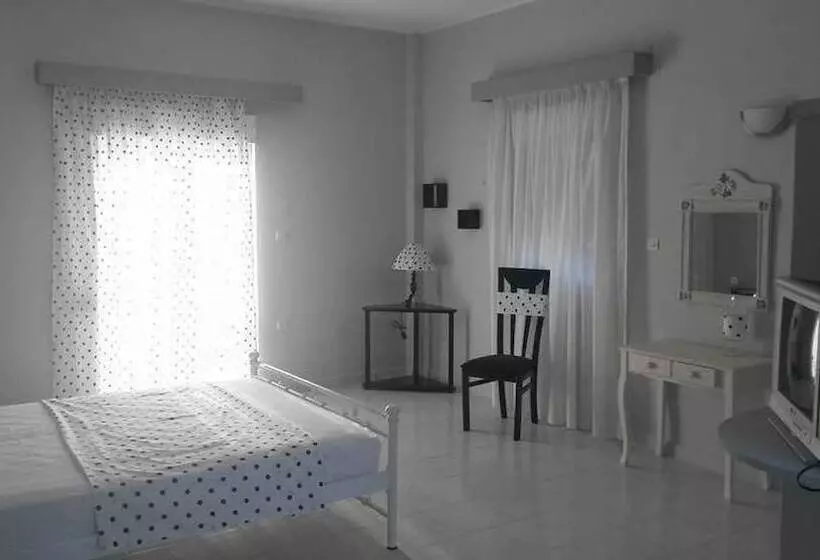 هتل Efstathia
