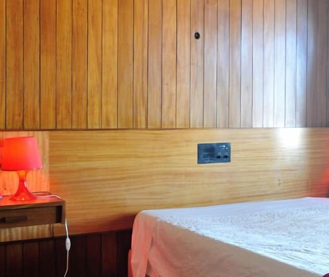 هتل Estalagem Zende