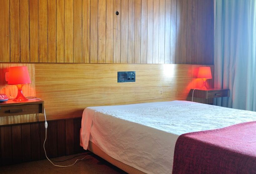 هتل Estalagem Zende